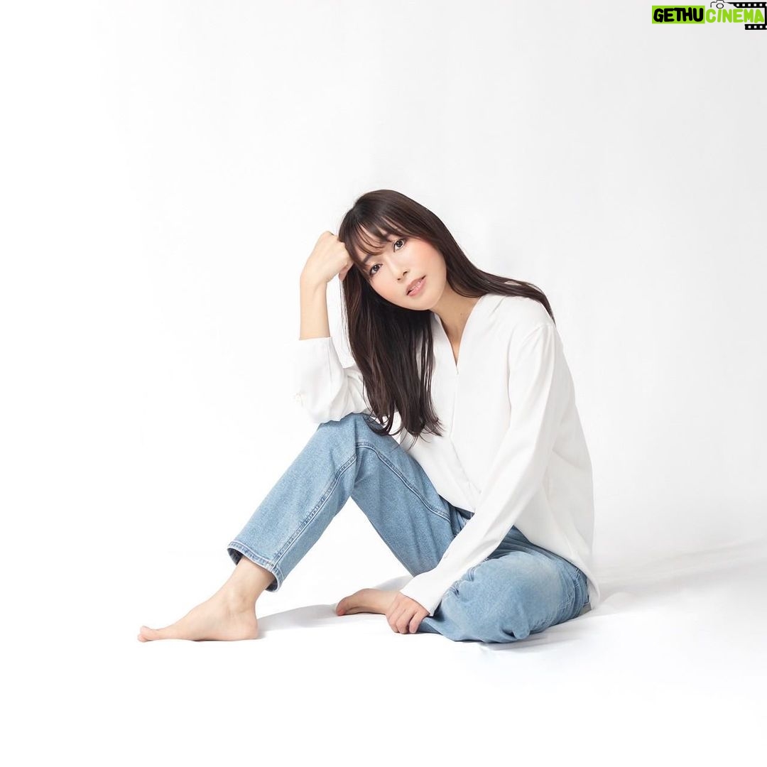 Yoko Hikasa - 7.6K Likes - フリーとして活動することになりました。声優の日笠陽子です。
本物ですよ!
初心を忘れず心を込めてお芝居していきます。
今後もよろしくお願いします!
写真は新しい宣材です❤️
インスタは0歳バブの初心者なので
全然分からない!
手探りすぎる!
里菜ーーー教えてーーーーー笑
#日高里菜