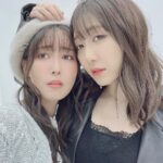 Yoko Hikasa Instagram - 🌞 お日様ぐみ 最新回見てくれた！？ https://twitter.com/ohisama_gumi/status/1641331517984239617 里菜Pは私を森ガールに、 日笠Pは里菜をロックに お互いをプロデュース✨ 打ち合わせてないけど なんかハチナナみたいになった！ コスプレみたいで 超楽しかったよ〜❣️ 写真撮るたびに 表情つくりだす 女優魂、見て？笑 #お日様ぐみ #日笠陽子 #日高里菜 #プロデュース #nana #ハチ #服交換