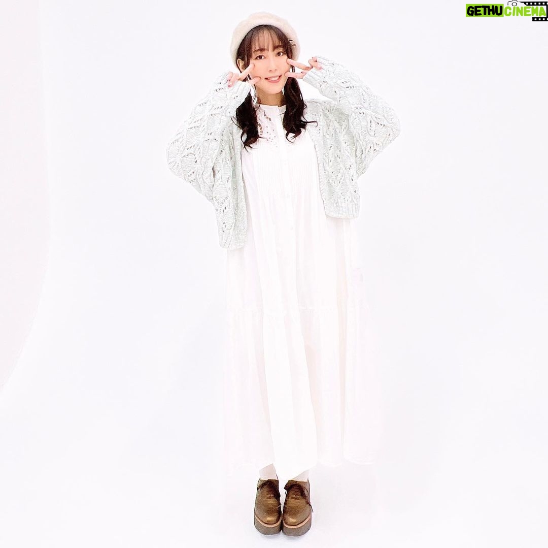 Yoko Hikasa - 7.5K Likes - 🌞
お日様ぐみ
最新回見てくれた!?
https://twitter.com/ohisama_gumi/status/1641331517984239617
里菜Pは私を森ガールに、
日笠Pは里菜をロックに
お互いをプロデュース✨
打ち合わせてないけど
なんかハチナナみたいになった!
コスプレみたいで
超楽しかったよ〜❣️
写真撮るたびに
表情つくりだす
女優魂、見て?笑
#お日様ぐみ
#日笠陽子
#日高里菜
#プロデュース
#nana
#ハチ
#服交換