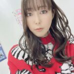 Yoko Hikasa Instagram - バンドリTVLIVE2023生放送✨ 見てくれてありがとう！ 今は皆特番見てる〜？ 今日もAfterglowカラーの 赤と黒のお洋服にしたよ😊 くどはると ありと 小原ちゃんと！ 6周年大型アプデに向けて 超盛り上がってるね〜！ イベントも来てね〜✨ #バンドリ #bangdream #6周年 #工藤晴香 ちゃん #小澤亜季 ちゃん #小原莉子 ちゃん #アップデート