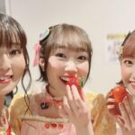 Yoko Hikasa Instagram - ❤️ アイカツ写真ラスト！ フレンズチームが揃うのは ランティス祭以来。 歌唱担当の皆と会うのは アイカツ5周年や スターズ感謝祭の時以来！ それぞれが 素敵なステージを作り上げて バトンを繋いでいく 今回のミュージックフェスタ。 お客さんの声出しも解禁され 皆を含め全員で作り上げたステージ。 2曲目のスタートライン。 袖にいて、この曲を聴いた瞬間 アイカツへの感謝と想いが 涙と共に溢れ出してしまった。 夢は見るものじゃない、叶えるものだよ 輝きたい衝動に素直でいよう スタートライン。 大切なものを繋いで 仲間と共に歌いお芝居する喜びが いつもそこにあった。 アイカツを愛してくれた皆 本当にありがとう！！ もしまた皆と会いたいと思った時は このスタートラインを思い出そう。 きっとまた奇跡を起こそう！ #アイカツ #10周年 #ありがとう #また会おうね #そしてこのタイミングで #ようこぼっちシリーズ 東京ガーデンシアター