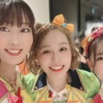 Yoko Hikasa Instagram - ❤️ アイカツ写真ラスト！ フレンズチームが揃うのは ランティス祭以来。 歌唱担当の皆と会うのは アイカツ5周年や スターズ感謝祭の時以来！ それぞれが 素敵なステージを作り上げて バトンを繋いでいく 今回のミュージックフェスタ。 お客さんの声出しも解禁され 皆を含め全員で作り上げたステージ。 2曲目のスタートライン。 袖にいて、この曲を聴いた瞬間 アイカツへの感謝と想いが 涙と共に溢れ出してしまった。 夢は見るものじゃない、叶えるものだよ 輝きたい衝動に素直でいよう スタートライン。 大切なものを繋いで 仲間と共に歌いお芝居する喜びが いつもそこにあった。 アイカツを愛してくれた皆 本当にありがとう！！ もしまた皆と会いたいと思った時は このスタートラインを思い出そう。 きっとまた奇跡を起こそう！ #アイカツ #10周年 #ありがとう #また会おうね #そしてこのタイミングで #ようこぼっちシリーズ 東京ガーデンシアター