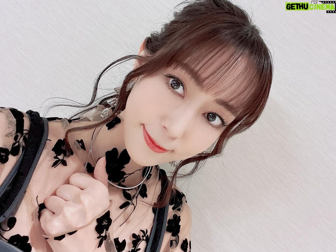 Yoko Hikasa Instagram - 🌸 あにレコTVに出演させて頂きました! 以前、SHAMANKINGの時も お話しにお邪魔したのですが、 今回FLWOERSでも 再度お邪魔させてもらえて嬉しい! いよいよ本日、1/9から SHAMANKING FLOWERS 放送スタートです!!! #shamanking #flowers #あにレコtv #井上裕介 さん #美山加恋 ちゃん #日笠陽子 テレビ東京