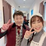 Yoko Hikasa Instagram - 🥄 スプーンの盾 私は千穐楽を迎えました！ お越しくださった皆さん ありがとうございました！ 満員御礼でした〜 12/29の公演では カレーム:小野Dお兄ちゃん ナポレオン:高木渉さん/山口勝平さん タレーラン:関俊彦さん でした！ 朝小屋入りして、 昼の回のリハをしていた時、 渉さんの自由を楽しむ気持ちと 小野Dお兄ちゃんの優しさと 関さんのどっしり感を感じて、 あ、なんかぐずもず考えてたけど 今と、お芝居と、お遊びすらも まるごと純粋に楽しんだら良いんだって 瞬間的に思ったのをきっかけに 急に新しいマリーが生まれてしまいました。。 カレーム小野Dお兄ちゃんは 全身で全部受け取めてくれました。 夜公演の前では、 いいから好きにやれ〜 全部受けるから！！！って 言ってくれてたんだよ🫶 妹想いだろ？ 本来は稽古やリハを積んでいくのが 舞台のセオリーだと思うのですが 私、声優だしな！！！！！！ 「それも正解！」にしてくれたのは 一座の皆さんの包容力のおかげです！ 私的には解釈の10日、 トライの29日、でした。 一期一会！！！ 本当に勉強になったし 良い経験になったし、 音楽メンバーと、 そしてスタッフの皆さん （コック帽かぶってて皆可愛かった🧑‍🍳） キャストの皆さん、 そして藤沢文翁さん！ 1人でも欠けたら完成しなかった コース料理だったとおもう。 美味しかったね、 楽しかったね〜🥰 こういうのがあるから やめられないぜ！ってなるのよ！ 本日は東京公演の楽日でもあったのでね。 皆お疲れ様でした！！！！ またどこかで！！！！！ #ボイサリオン #スプーンの盾 #小野大輔 さん #高木渉 さん #山口勝平 さん #関俊彦 さん #藤沢文翁 さん #日笠陽子 #ランチ #ディナー #コース料理 #フルコース #ごちそうさまでした 日比谷シアタークリエ