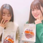 Yoko Hikasa Instagram - 🍅 攻略うぉんてっど！〜異世界救います⁉︎〜 スペース配信聞いてくれたみんな ありがとうございました！！ エンヤァ役のかくましと一緒に 1話視聴振り返り&お喋り！ クイズコーナーもあって めちゃ楽しかったー！！ クイズは無事3問正解したので 高級ブドウいただきました！ KADOKAWAの宣伝さんが 毎回素敵なおやつや こうやって賞品用意してくださったり 本当にお気遣いの方で😭✨ 皆ハッピーにいつもアフレコしてました！ 今週から9話！ ここらへんから、もちろん いつも通りのギャグもありつつ 最終話に向けてジンとくるストーリーに なっていきますので、是非最後まで 見届けてくださいね！！ 2枚目の写真は発売予定の グッズたちだよ❤️ #加隈亜衣 #日笠陽子 #エンヤァ #イノー #攻略うぉんてっど #異世界救います #スペース #ブドウ #大好き #山梨県が生産一位 #キャベツ派 #トマト派 #キャベツのボロンという成分を覚えておくんだよ カドカワ 株式会社
