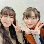 Yoko Hikasa Instagram - 🍨 井澤詩織ちゃん @shiori_izawa0201 との生配信、 机のアイスが溶けるほど 見てくださった皆さんありがとー！ しーたむとの接点の見えなさが 皆さんの好奇心を刺激しましたかな？ そうだね、共演はあっても イベントや配信とかで一緒に なることがほんとなかったので 新鮮な絡みだったのでは！ 来年放送のアニメハイスピも 見ておくれよな〜〜！！ そして今回ゲストに 澤田姫ちゃん @hime_sawada__ なんて良い子＆可愛い子なんや〜😭✨ 空手やらアクロバティックの話の ギャップにももうメロメロや！ しーたむがとても慕われていて 2人を見ていて幸せな気持ちに なりました！！！！ 本当に楽しかった〜！！ 次回は未定ですので、 是非公式Xなどでチェックしてくださいね✨ 次回も早くやりたーーい！！ #井澤詩織 #澤田姫 #日笠陽子 #机のアイスが溶けるほど #新番組 #アイス #溶けてた