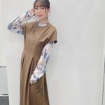 Yoko Hikasa Instagram - ⭐️ 石川界人MCの番組、 声優と夜あそびWEEKEND ゲストでお邪魔しました！ 観覧に来てくれたお客様方、 遅い時間までありがとねー☺️ 無料配信の方では 料理と食べてる映像しか 流れてなかったですよね？笑すまん 生放送で料理は押すよ！危険！と 思いましたが、番組スタッフさんが、 石川さんに手料理を食べさせたいんです！ という熱意に負けて笑、 お家で肉じゃがと ブロッコリーのポン酢和えと 味噌玉作って行きました〜。 喜んでもらえて良かったです。 番組スタッフさんもとても かいとの事愛してるんやね〜。 レンチンで作った事なかったので 私が逆に不安だったのですが、 そちらもとても美味しくできました！ お仕事の事やお芝居の事も話せたり 少し真面目な感じになっちゃったけど 真面目な部分と たのしい部分と 作り食べる所を見せつける部分と なんか良き塩梅になったのでは。 良い週末でしたーーー！！ アガる週末！だね！ 夜あそび、 もう、来ないよ！！！！笑 #石川界人 #日笠陽子 #声優と夜あそび #weekend #肉じゃが #界人が一人でかっこよく写真撮ろうとしてたから #全力で邪魔するため目の前を走る #いい写真撮れた #すごい #笑顔が悪鬼やん #私の方が悪鬼やん AbemaTV