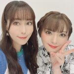 Yoko Hikasa Instagram - ❤️ 井澤詩織ちゃんと トーク番組始まりまする〜。 「机のアイスが溶けるほど」 です！ しーたむ @shiori_izawa0201 と一緒にわちゃわちゃと お喋りするのめっちゃ楽しみ！ 初回は11/24金曜日20時から 生放送やで〜〜！！ ゲストに澤田姫さんをお迎えします！ ビジュ撮影も超楽しかったなあ〜 衣装の色合いもちょっと アシンメになるようにしたんだあ。 皆さん是非見ておくれよ！ #井澤詩織 #日笠陽子 #机のアイスが溶けるほど #澤田姫 さん #トークバラエティ #食べ物の話ばかりしないよう気をつけないと