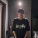 Yoo Jeong-yeon Instagram – 공승연 배우의 지목을 받아 <2023 아이스버킷챌린지> 에 참여하게 되었습니다.

대한민국 최초의 루게릭 요양병원 건립을 위해 많은 응원 부탁드립니다.
좋은 마음으로 제 이름과 원스의 이름으로 기부 챌린지도 동참하겠습니다.

#승일희망재단 #루게릭요양센터 #icebucketchallenge #2023아이스버킷챌린지 #희망의끈을이어갑니다