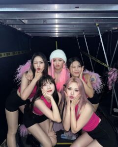 Yoo Jeong-yeon Instagram - 주스걸들~~~~ (옥에티있음)