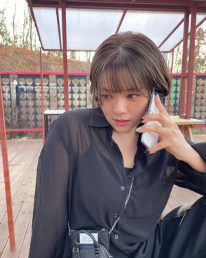 Yoo Jeong-yeon Instagram - #광고
@maisonmargiela @samsungmobile