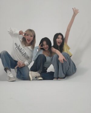Yoo Jeong-yeon Instagram - 🤸🏻🤸🏻‍♂️🤸🏻‍♀️