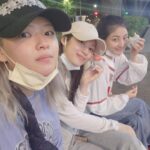 Yoo Jeong-yeon Instagram - 멤버들이랑 있을 때 좋은 기운과 진짜 나의 모습이 나오는것같아 우리 또 놀쟈 친구들♡