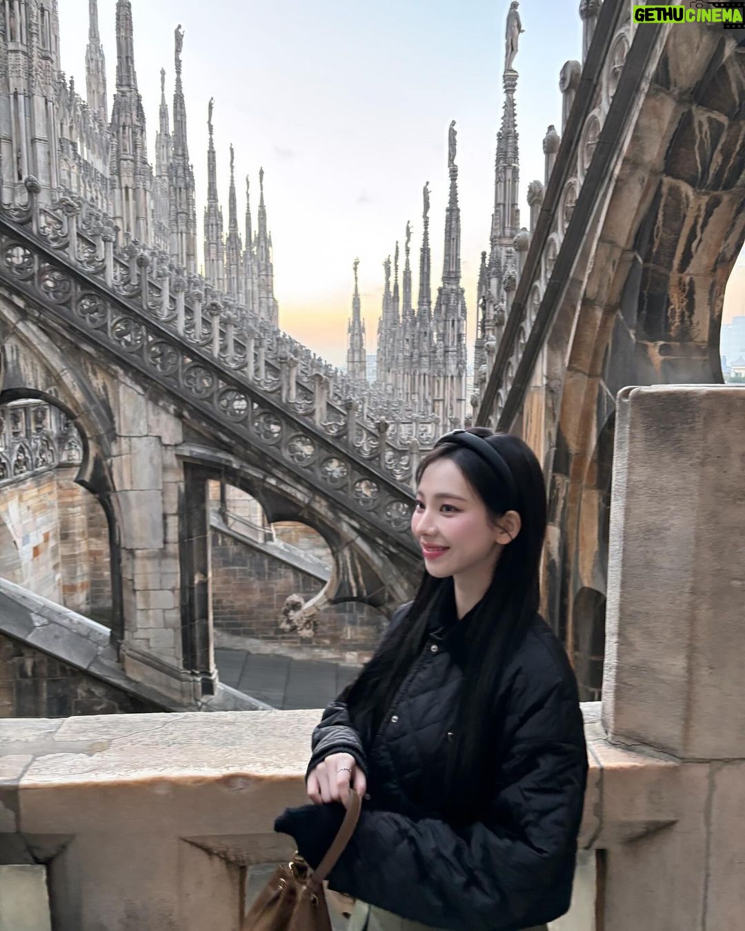 Yoo Ji-min Instagram - 🌺🌼🌸 @prada #pradafw24