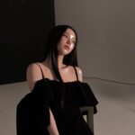 Yoo Ji-min Instagram - CHIC🖤