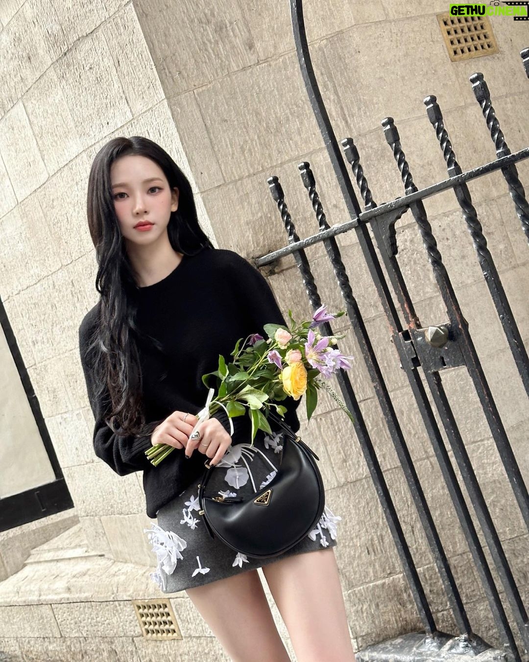 Yoo Ji-min Instagram - 🖤🖤 @prada #PradaArque #PradaFW23 #ad