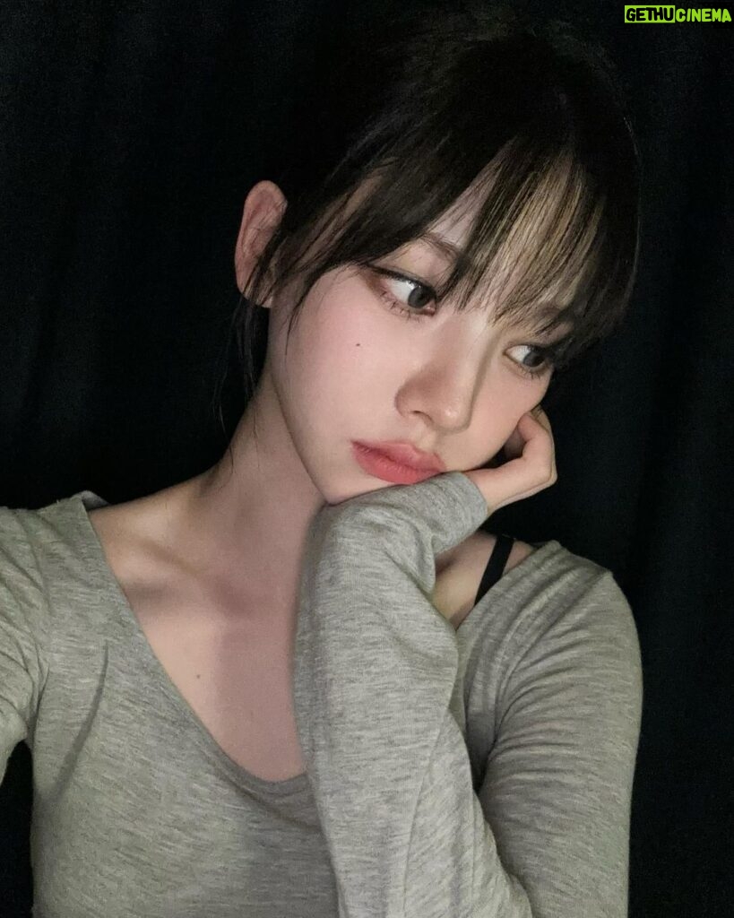 Yoo Ji-min Instagram - 라방전후👀