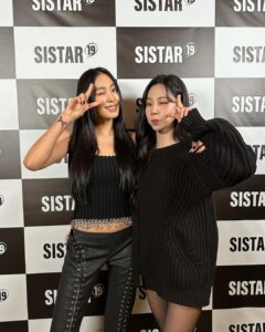 Yoon Bo-ra Instagram - SISTAR19 컴백을 축하해주셔서 감사합니당!!💜✨ 🚀🚀🚀🚀🚀🚀🚀🚀🚀🚀🚀 ( @junggigo @k.willbehappy @brothersu )