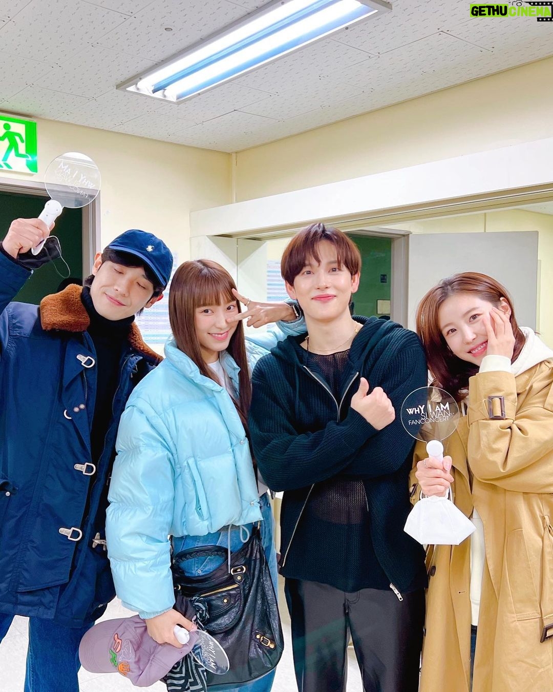 Yoon Bo-ra Instagram - 멋지다 임시완👍🏻 예쁘다 임시완👍🏻 MSZS🤣