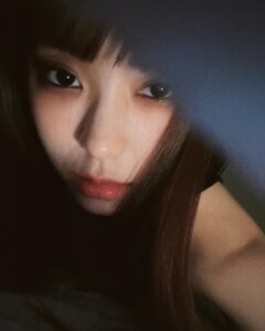 Yoon Bo-ra Instagram - 🐈‍⬛🌑✨