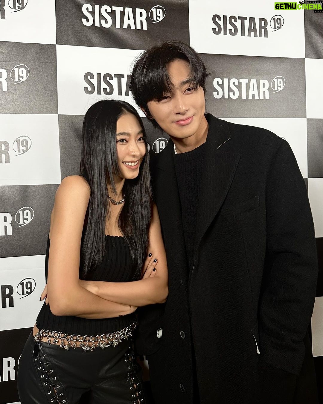 Yoon Bo-ra Instagram - SISTAR19 컴백을 축하해주셔서 감사합니당💜😘✨