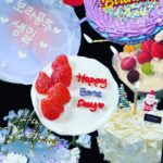 Yoon Bo-ra Instagram - 생일 축하해주셔서 감사합니다🎂 💜Happy bora day💜 🫶🏼Thank you🫶🏼