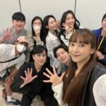 Yoon Bo-ra Instagram - 💜Only 5기💜 우리 동기들 3명이나 나오는 뮤지컬 '사랑의 불시착' 🪂 덕분에 동기모임됨 여러분~ 불시착 보러가세여 . #뮤지컬사랑의불시착 #김려원 #조현우 #김지원 화이팅👍🏻