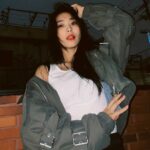 Yoon Bo-ra Instagram – How are you doing? 🙂🙃