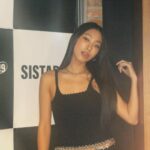 Yoon Bo-ra Instagram – 🖤💜🖤💋
