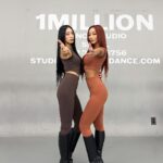 Yoon Bo-ra Instagram - No more choreography 👯‍♀️🤎🧡