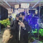 Yoon Ji-min Instagram - 전시회나들이 이제 우리보다 더 잘 즐기는 하이💕 . . 요즘 최애모자♡ 감사해요 @doucan_1 #스타크래프트더히든 #팀보타 #팀보타전시회 #용산데이트