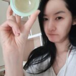 Yoon Ji-min Instagram - 부자된기분🎵🎶 선물받아보구.. 아침 저녁 꾸준히 발라서 한통을 다 썼는데 극강의 보습감과 광채에 빠져버렸어요.. 너무 추천하고 싶어 올립니다^^♡ 안티에이징 너무 좋네요ㅋㅋ 여배우로 살면서도 꾸미는거에 참 무심했는데 이제 관심좀 가져볼라구요~~ 이젠 나도 나를 가꾸기로 했답니다~~~~🧖‍♀️ . . #제품협찬 #시세이도 #리젠더세럼 #리젠더크림 #얼티뮨파워세럼 #에센셜에너지하이드레이팅크림 #싱크로스킨글로우쿠션컴팩트 #감사합니다 #기분좋아모닝맨얼굴투척🤣