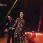 Yoon Ji-min Instagram - 마지막회 공연💃🕺 연기만 해온 우리부부에게 정말 특별한 경험이였어요. 행복했고 감사했습니다. . . #우리들의차차차 #쌈바 #행복그잡채