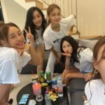 Yoon Ji-min Instagram - 이제 30분있음 우리들의차차차~~♡ 내소원하나 여자들끼리 여행가기! 너무 좋아 사랑해~~~~~💚 . . #우리들의차차차 #월요일 #8시40분 #Tvn