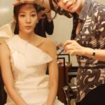 Yoon Ji-min Instagram - 👰‍♀️🤵‍♂️ 십년전 우리의 결혼식을 진행해주셨던 사랑하는 부자언니가.. 또 메이크업을 해주셨던 20년지기 현증언니가.. 오랜만에 드레스를 입는다고 한걸음에 달려와주셨어요 이렇게 사랑받아도 되나 감사한 시간들을 모아봅니다🙏 . . #우리들의차차차 #장부자대표님 #우현증원장님 #로드앤테일러 #아뜰리에쿠 #감사합니다