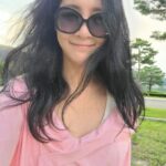 Yoon Ji-min Instagram - 여행 . . #🕶 #👜 #🏝
