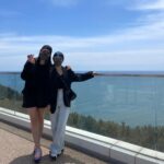 Yoon Ji-min Instagram - 다좋았던날💕 . . #하늘 #바다 #구름 #너 #그리고 #부산시립미술관 #이형구작가님