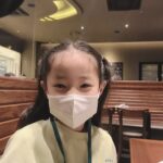Yoon Ji-min Instagram - 💕 사랑해야 가르칠 수 있고 존경해야 그 사랑을 내 안에 담을 수 있다 그렇게 한 사람이 아름답게 성장한다 . . #아이를위한하루한줄인문학 #니가웃으면나도좋아 #고마워 #사랑해
