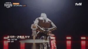 Yoon Ji-min Instagram - 마지막회 공연💃🕺
연기만 해온 우리부부에게 정말 특별한 경험이였어요.
행복했고 감사했습니다.
.
.
#우리들의차차차 
#쌈바
#행복그잡채