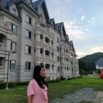 Yoon Ji-min Instagram - 여행 . . #🕶 #👜 #🏝