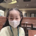 Yoon Ji-min Instagram - 💕 사랑해야 가르칠 수 있고 존경해야 그 사랑을 내 안에 담을 수 있다 그렇게 한 사람이 아름답게 성장한다 . . #아이를위한하루한줄인문학 #니가웃으면나도좋아 #고마워 #사랑해