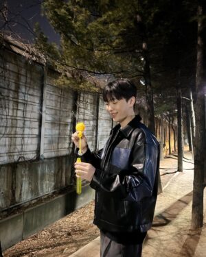 Yoon Jun-won Instagram - 물대포!!!