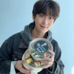 Yoon Jun-won Instagram - 나 행복해 죽어... 매번 너무 고마워요 정말 덕분에 잘 먹었습니다 :)