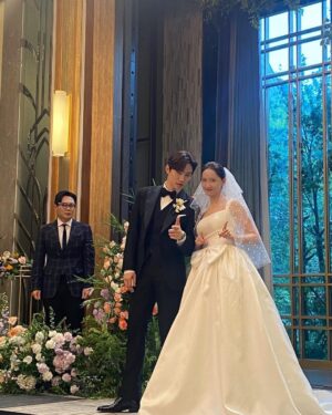 Yoona Instagram - 엔딩👑
#원럽
#삼총사
#육남매

#킹더랜드