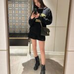Yoona Instagram - 🖤 #CELINEBYHEDISLIMANE #광고 @celine