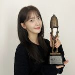 Yoona Instagram - 감사합니다 🤎 #제58회대종상영화제 #여우조연상 #공조2_인터내셔날 🎞 #민영이
