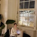 Yoona Instagram - 이 공간 넘흐 맘에 들었😎 Andaz Prague