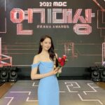 Yoona Instagram – 너무나 바쁘게 달려온 2022년을 
기분좋게 마무리 할 수있게 되었네요- 
미호로 살았던 시간 소중히 마음속에 남겨둘게요 
빅마우스를 사랑해주신 시청자분들께 다시한번 감사드립니다 💙
#mbc연기대상 #빅마우스