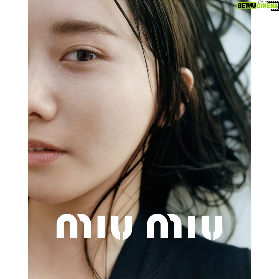 Yoona Instagram - 🤎 MIU MIU SPRING/SUMMER 2023 ADV CAMPAIGN @MiuMiu Photography: @ZoeGhertner Styling: @LottaVolkova #MiuMiu #MiuMiuSS23