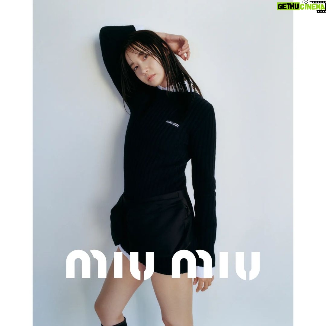 Yoona Instagram - 🤎 MIU MIU SPRING/SUMMER 2023 ADV CAMPAIGN @MiuMiu Photography: @ZoeGhertner Styling: @LottaVolkova #MiuMiu #MiuMiuSS23